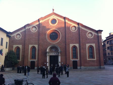 An image of the church inb Milan that is home to Da Vinci's Last Supper